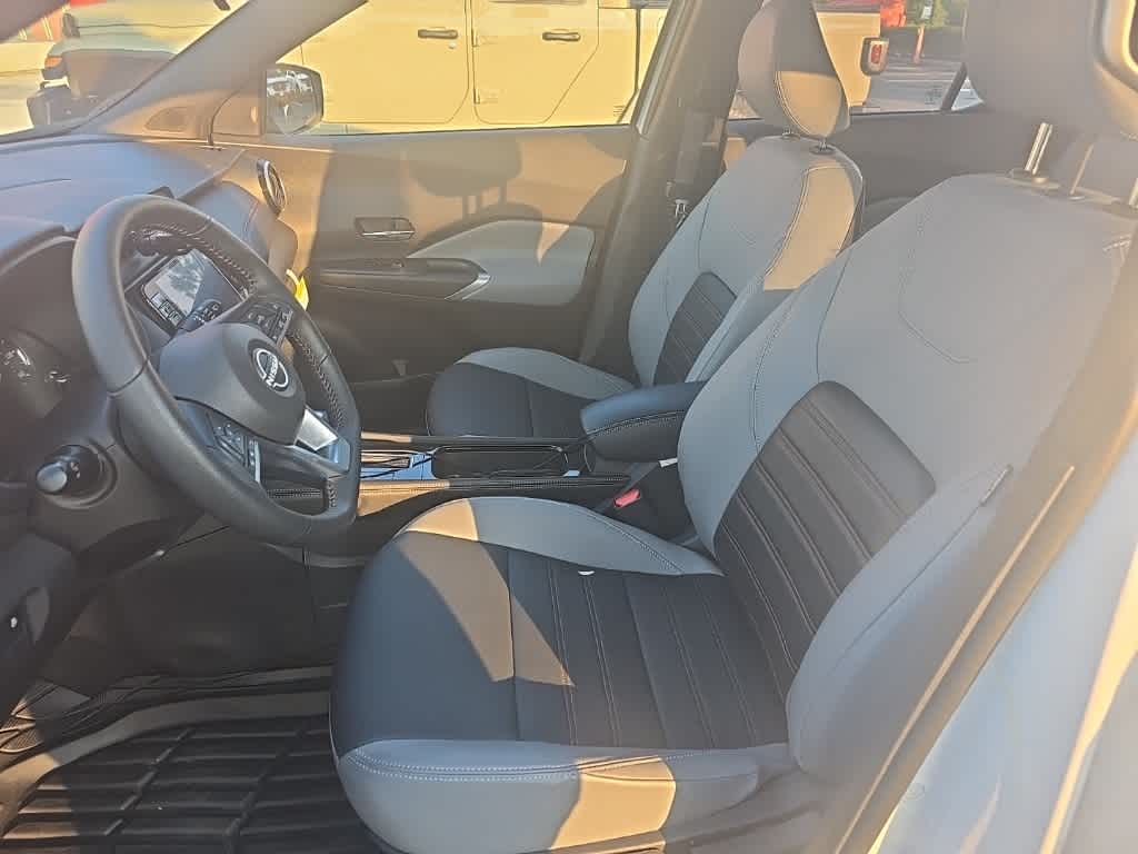 2024 Nissan Kicks SR 7