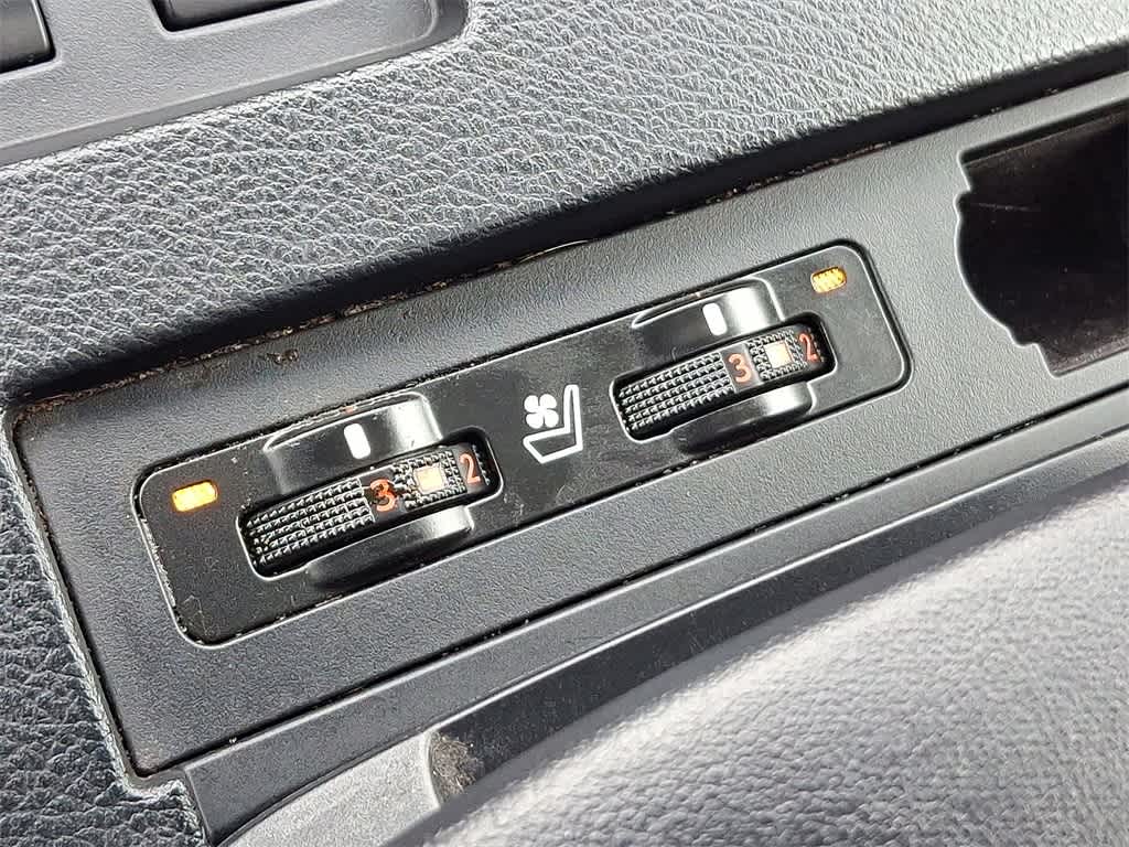 Thumbnail: 2015 Lexus RX - 18