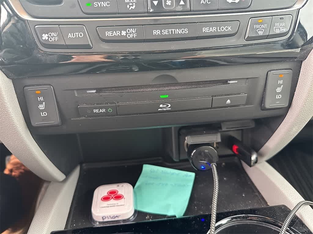 Thumbnail: 2018 Honda Pilot - 17