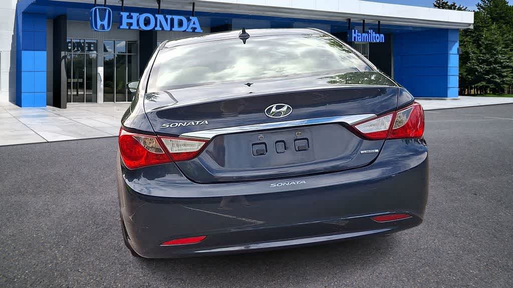 Thumbnail: 2013 Hyundai Sonata - 6