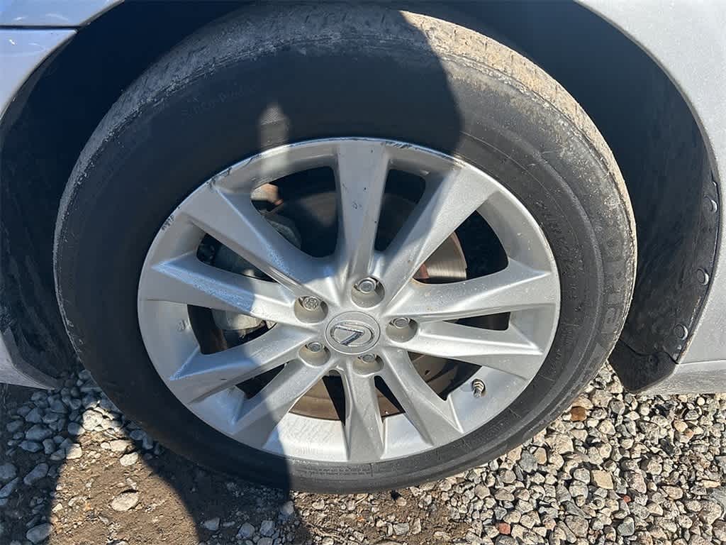 Thumbnail: 2011 Lexus ES - 8