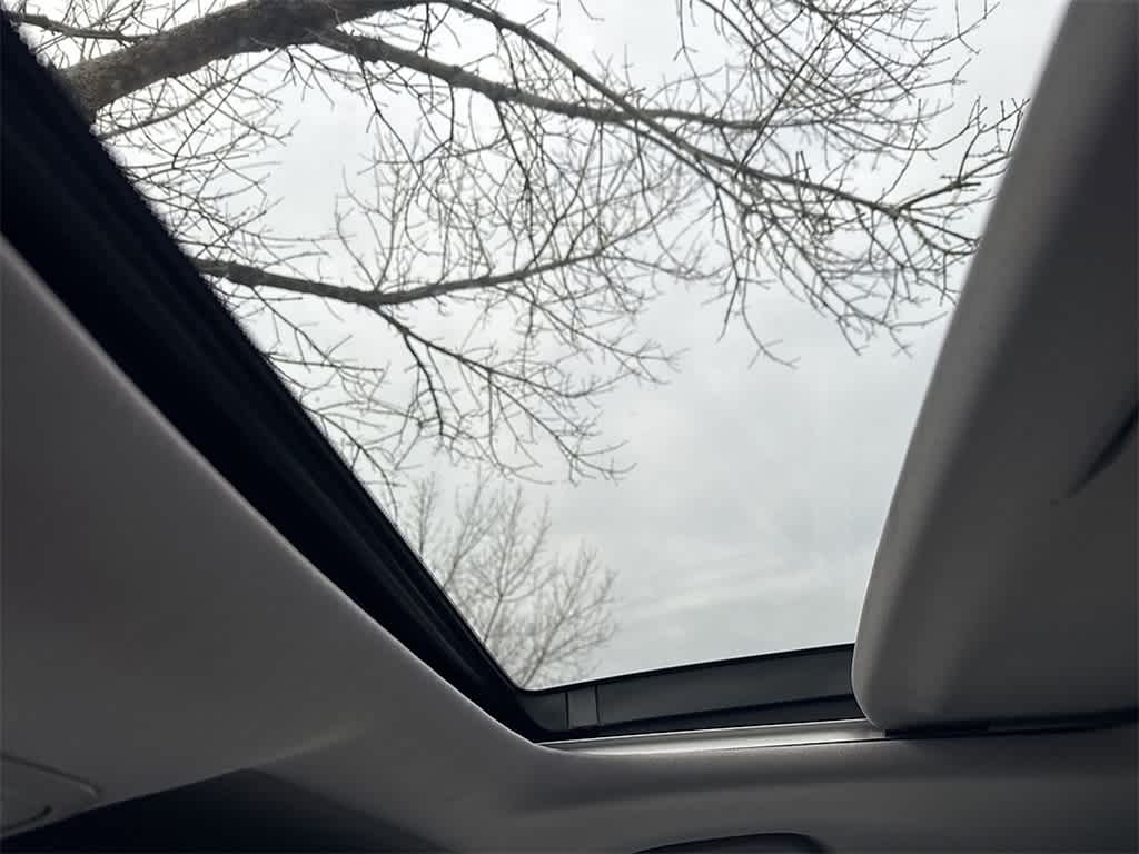 Thumbnail: 2018 Honda Pilot - 18