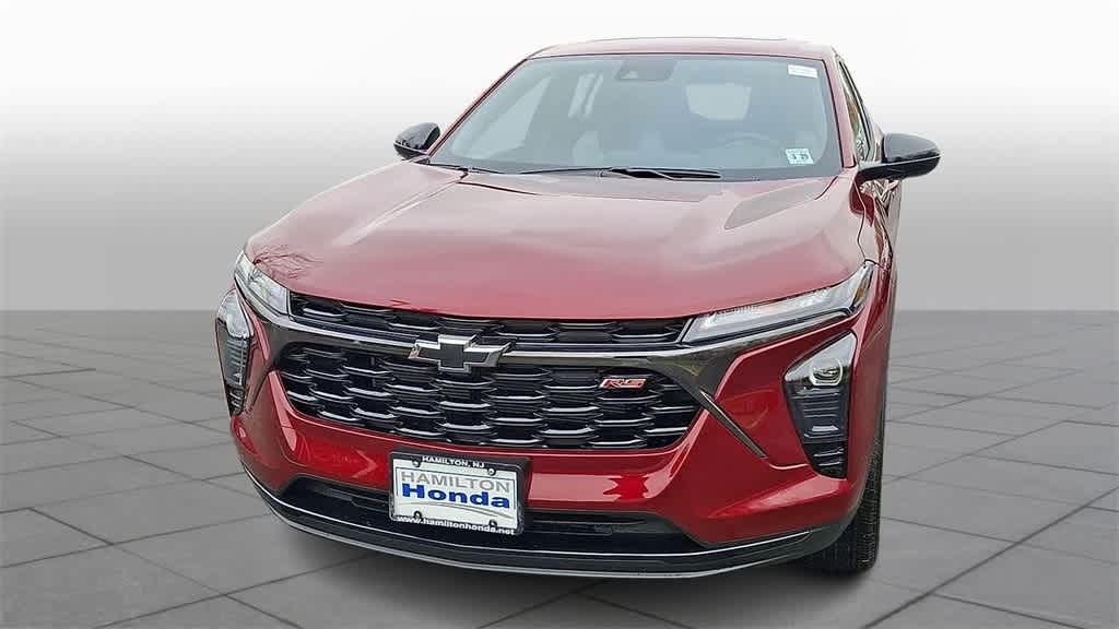 Thumbnail: 2024 Chevrolet Trax - 3