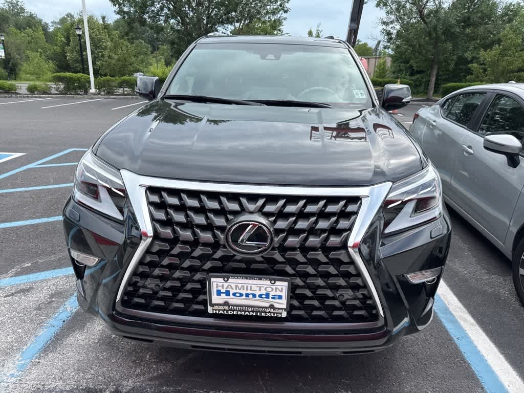 Thumbnail: 2022 Lexus GX - 2