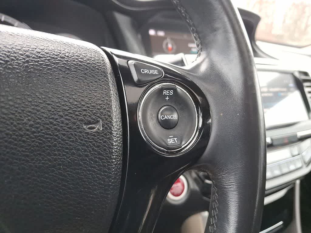 Thumbnail: 2017 Honda Accord - 18