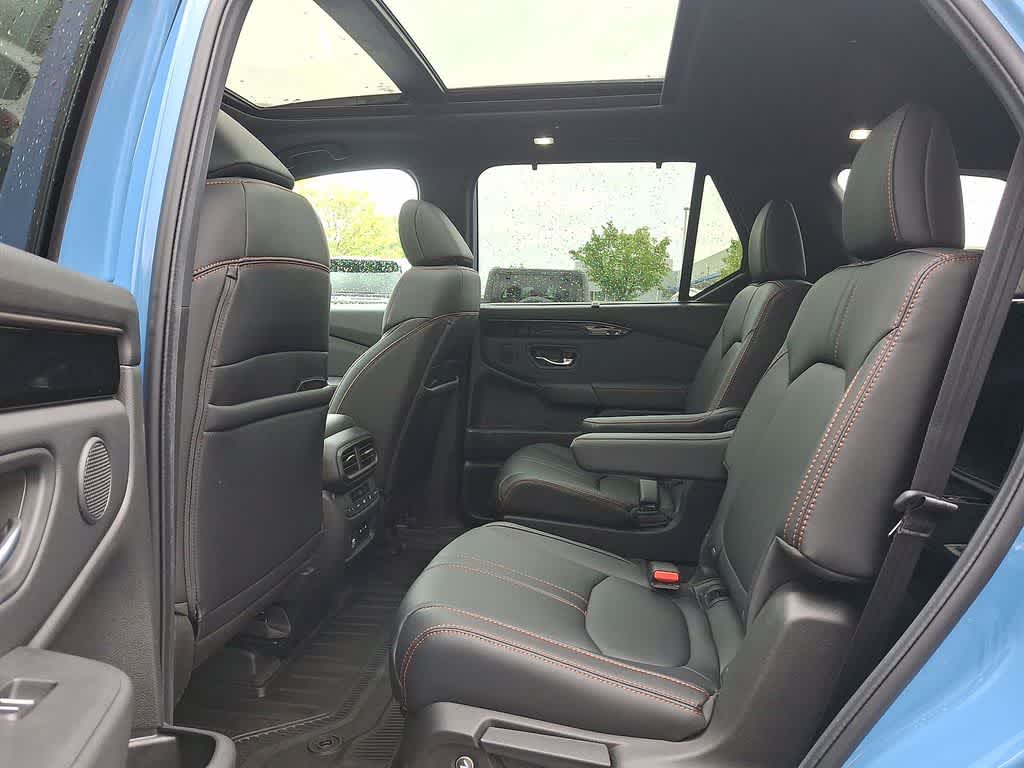 Thumbnail: 2025 Honda Pilot - 20