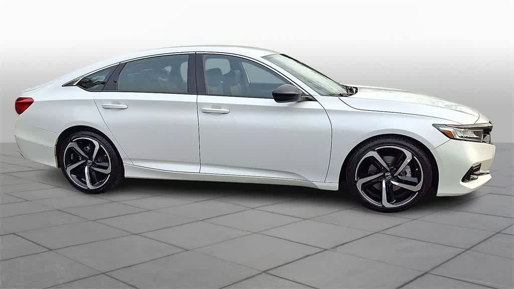 Thumbnail: 2022 Honda Accord - 9