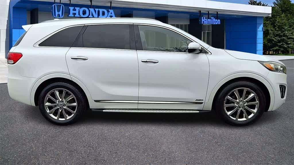 Thumbnail: 2016 Kia Sorento - 9