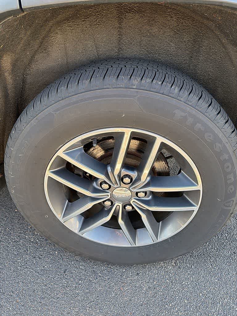 Thumbnail: 2018 Jeep Grand Cherokee - 5