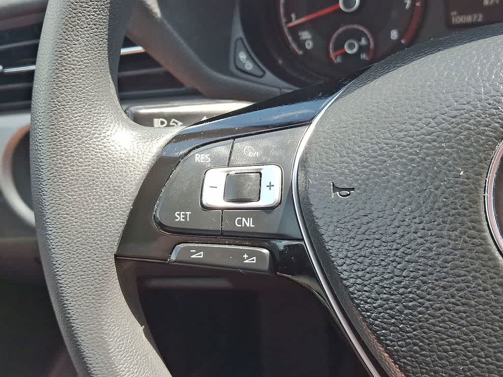 Thumbnail: 2020 Volkswagen Passat - 17