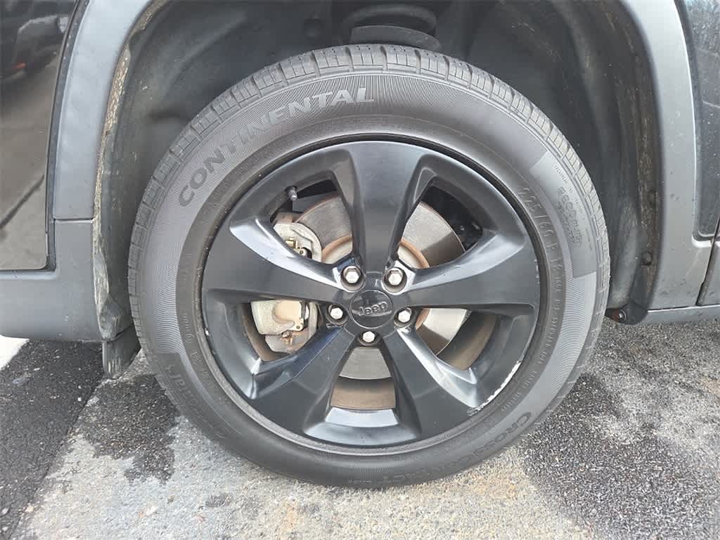 Thumbnail: 2019 Jeep Cherokee - 10