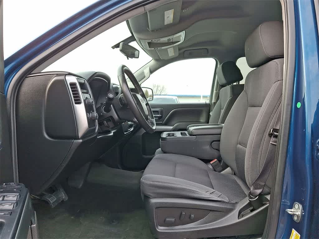 Thumbnail: 2017 Chevrolet Silverado 1500 - 11