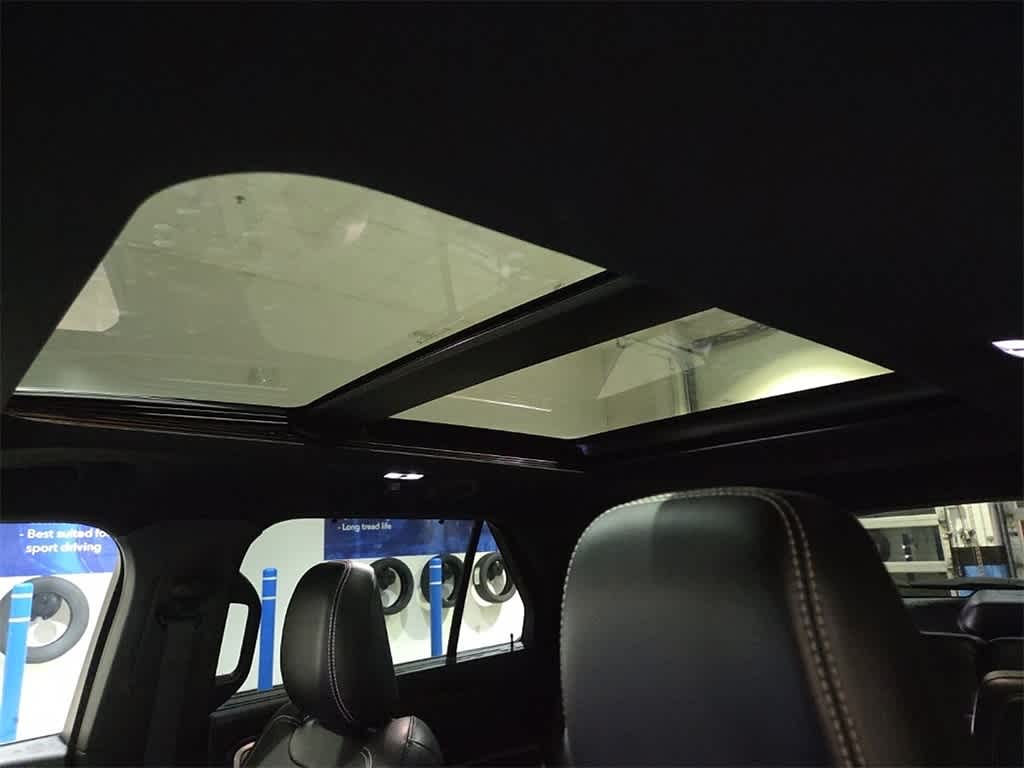 Thumbnail: 2020 Ford Explorer - 12