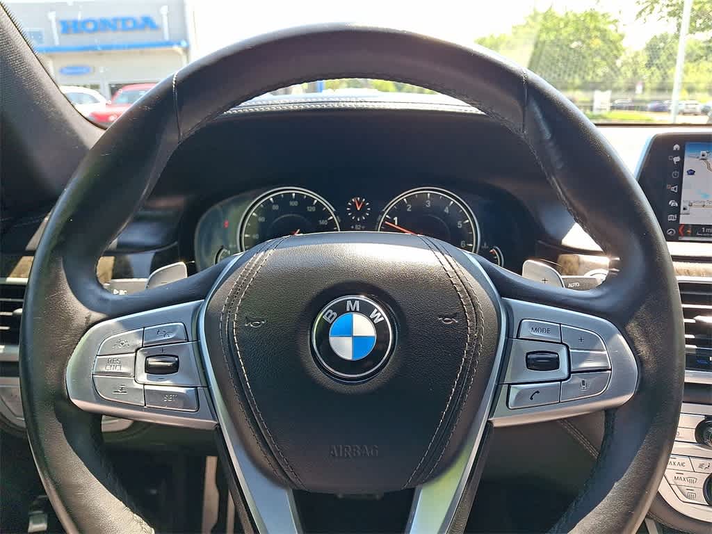 Thumbnail: 2018 BMW 7 Series - 16
