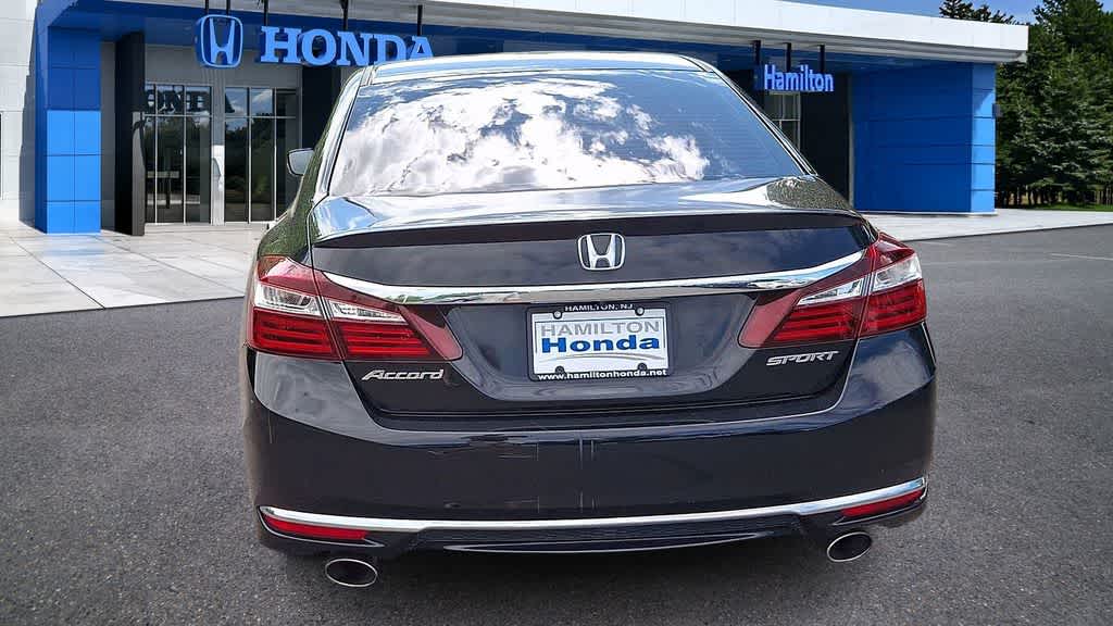 Thumbnail: 2017 Honda Accord - 7