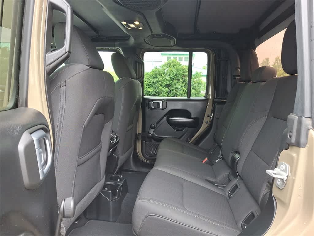 Thumbnail: 2020 Jeep Gladiator - 12