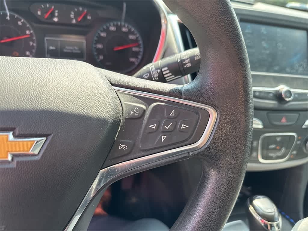 Thumbnail: 2018 Chevrolet Equinox - 10