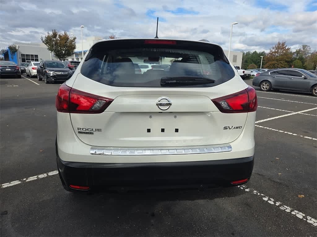 Thumbnail: 2019 Nissan Rogue Sport - 6