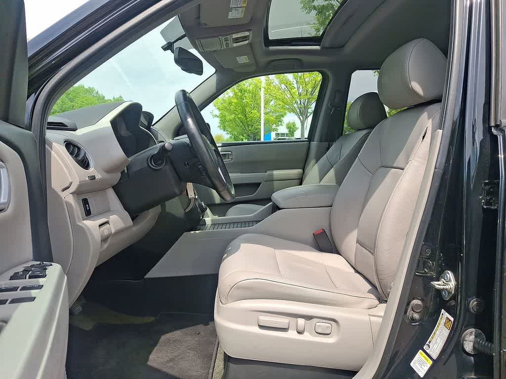 Thumbnail: 2015 Honda Pilot - 11