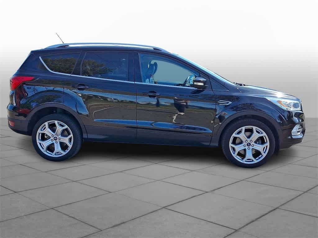 Thumbnail: 2019 Ford Escape - 22