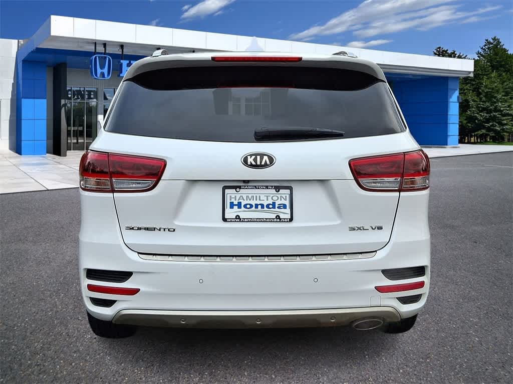 Thumbnail: 2016 Kia Sorento - 23