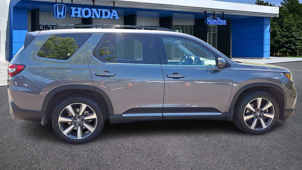 Thumbnail: 2023 Honda Pilot - 9