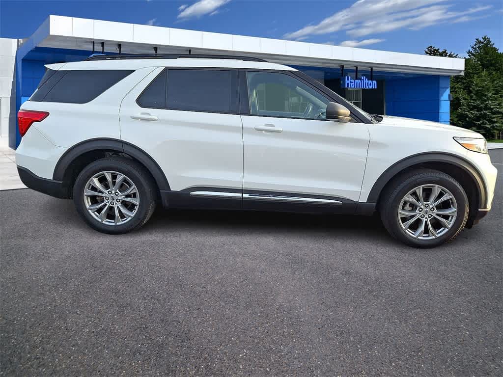 Thumbnail: 2020 Ford Explorer - 25