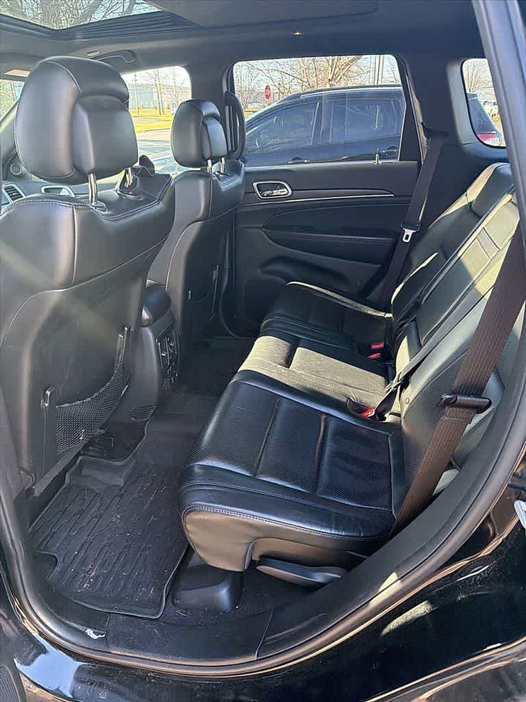 Thumbnail: 2018 Jeep Grand Cherokee - 17