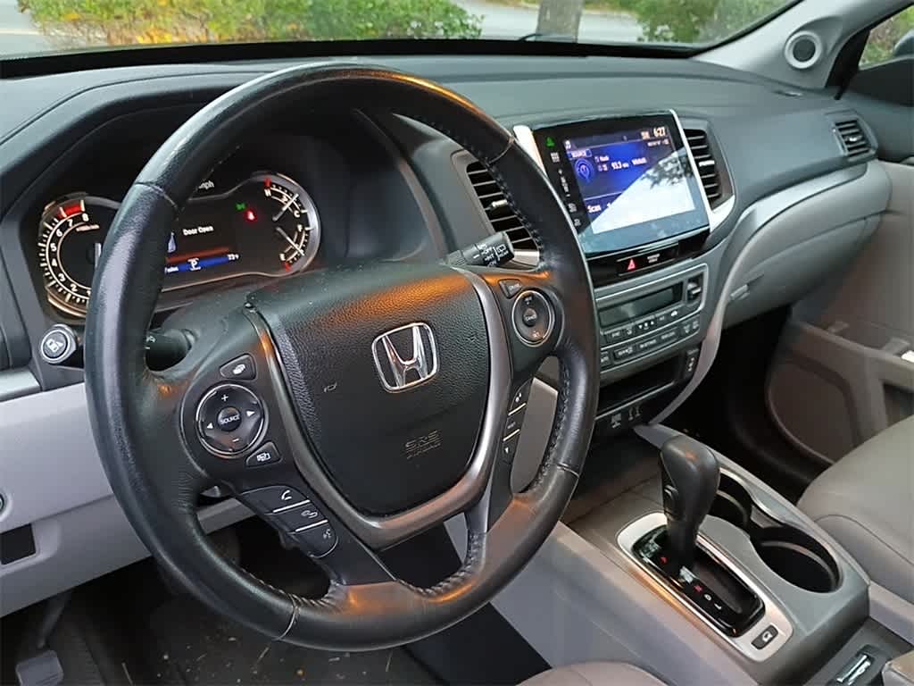 Thumbnail: 2016 Honda Pilot - 10