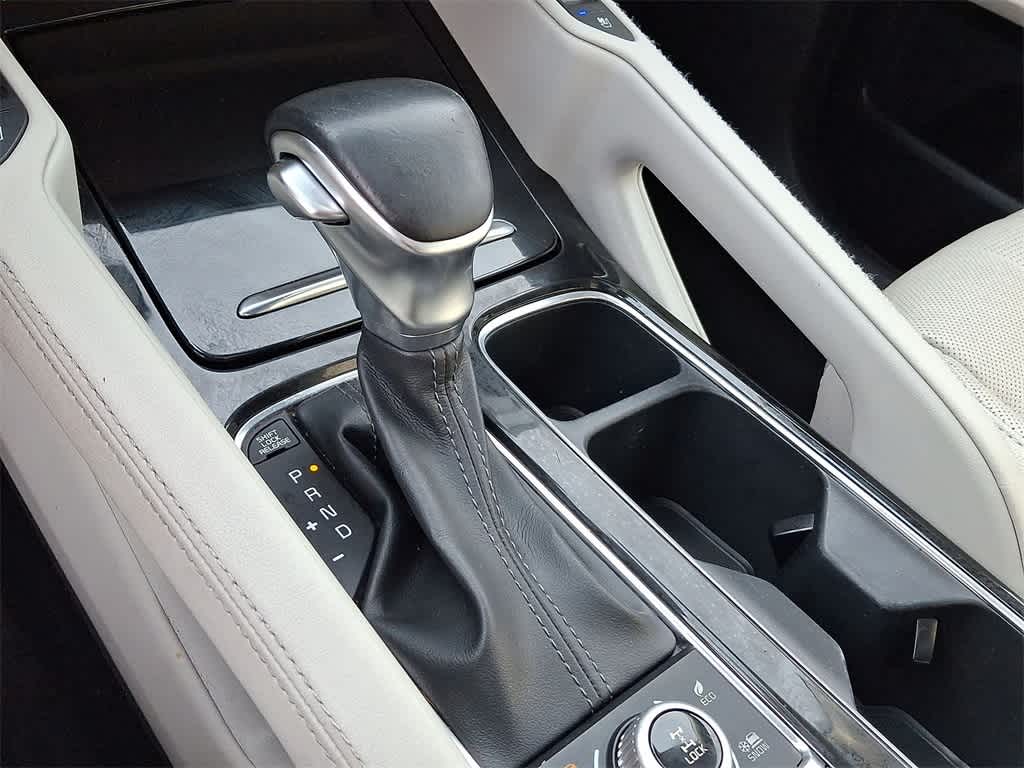 Thumbnail: 2020 Kia Telluride - 12