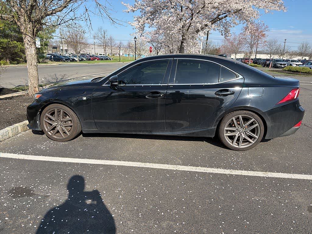 Thumbnail: 2014 Lexus IS - 10