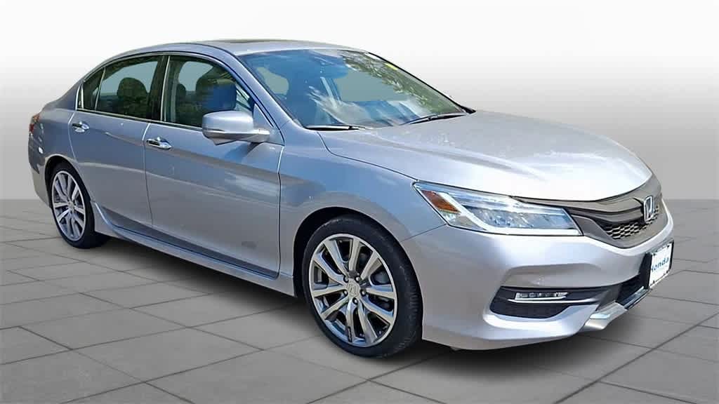 Thumbnail: 2017 Honda Accord - 2