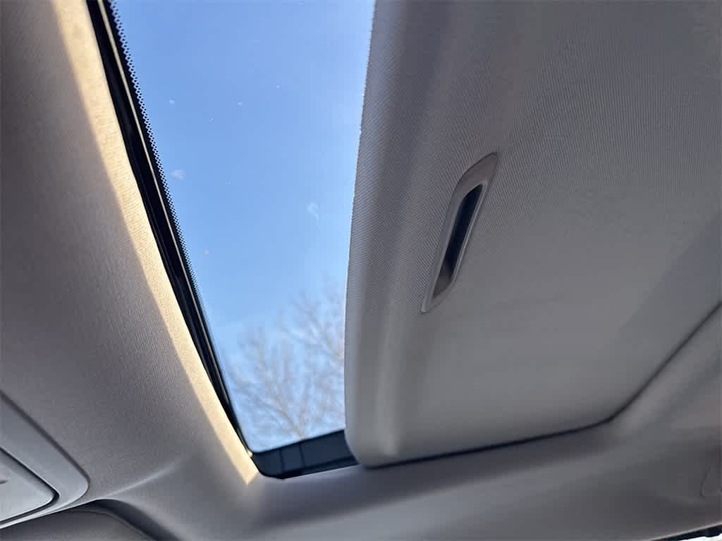 Thumbnail: 2021 Honda Odyssey - 15