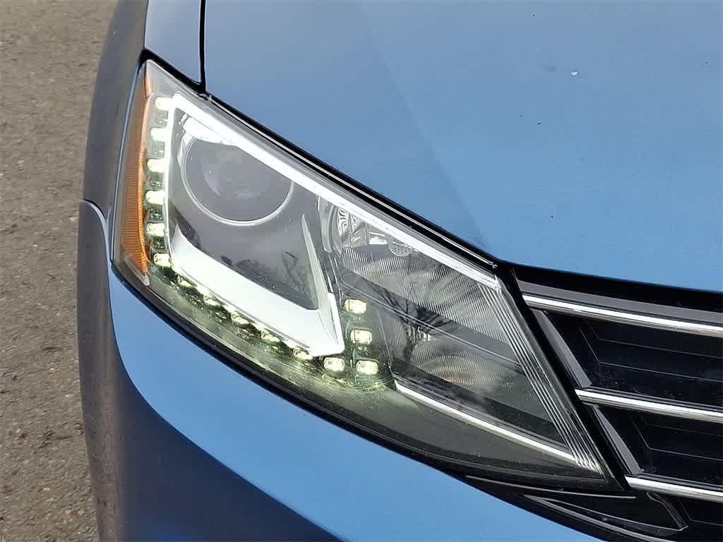 Thumbnail: 2016 Volkswagen Jetta - 27