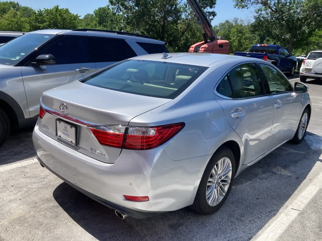 Thumbnail: 2013 Lexus ES - 4