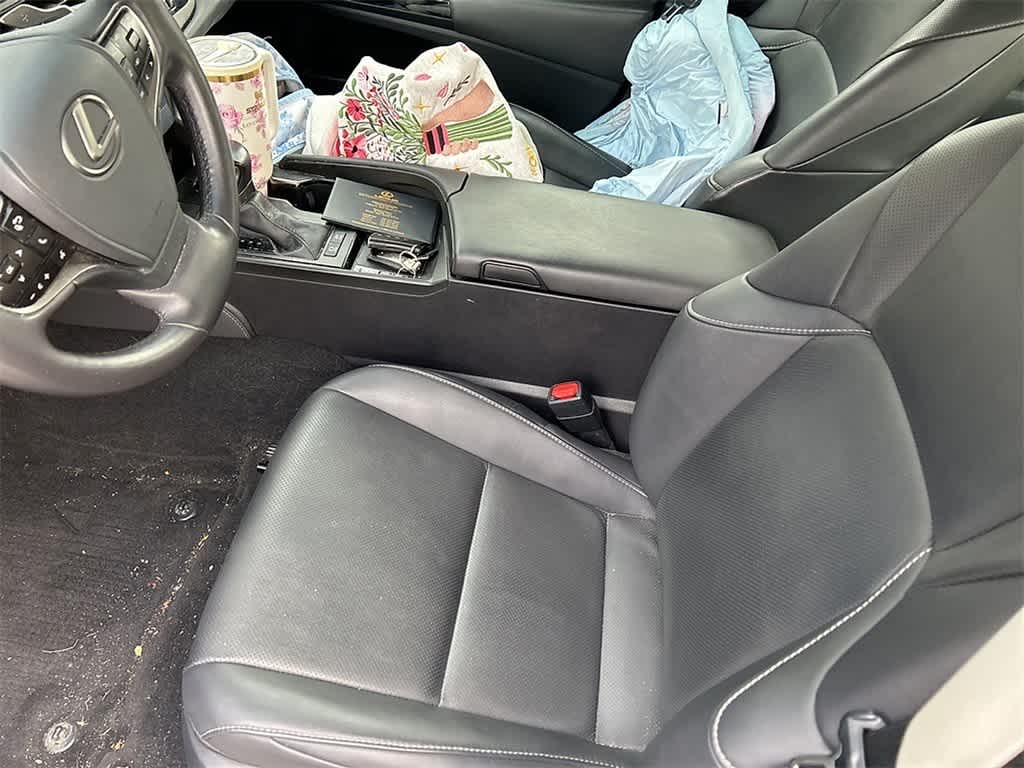 Thumbnail: 2023 Lexus ES - 8