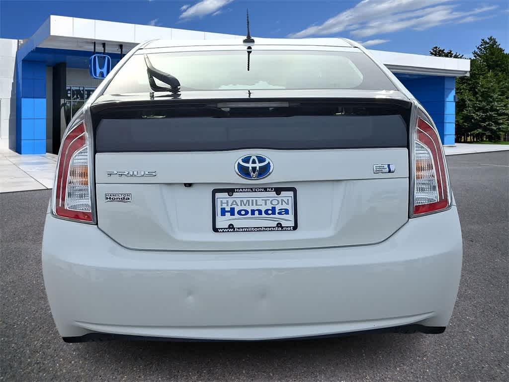 Thumbnail: 2015 Toyota Prius - 23