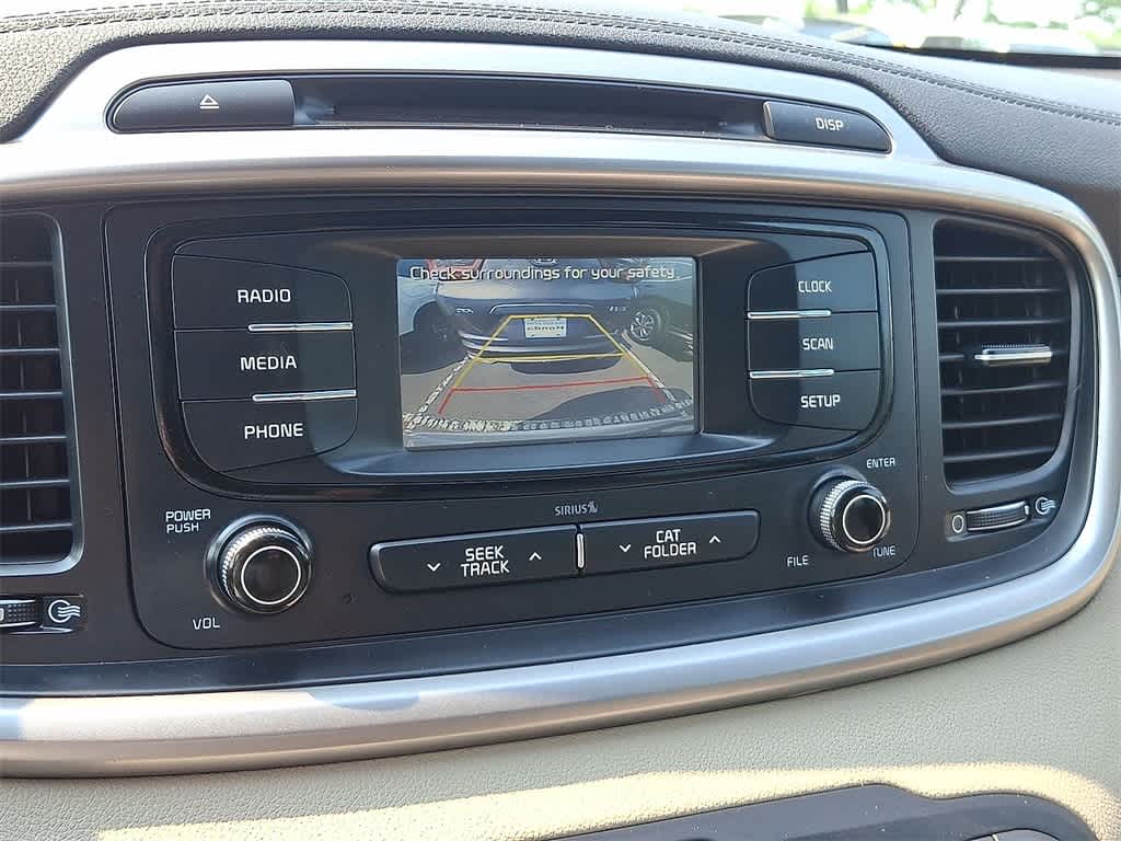2017 Kia Sorento LX 15