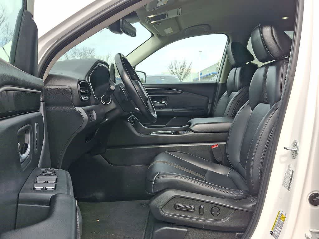 Thumbnail: 2023 Honda Pilot - 11