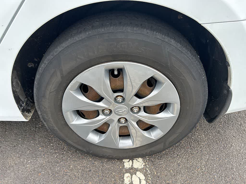 Thumbnail: 2016 Hyundai Accent - 7