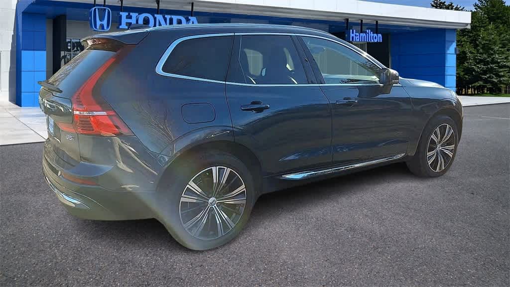 Thumbnail: 2022 Volvo XC60 - 8