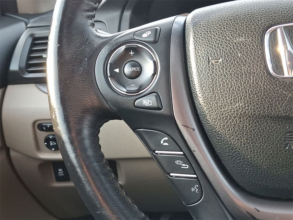 Thumbnail: 2018 Honda Pilot - 16