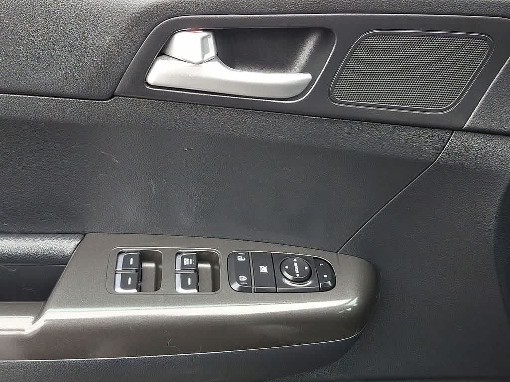 Thumbnail: 2017 Kia Sportage - 10