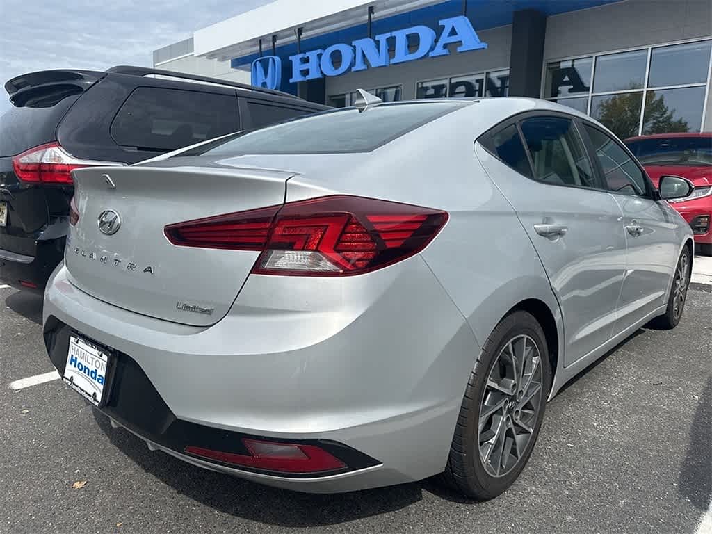 Thumbnail: 2020 Hyundai Elantra - 4