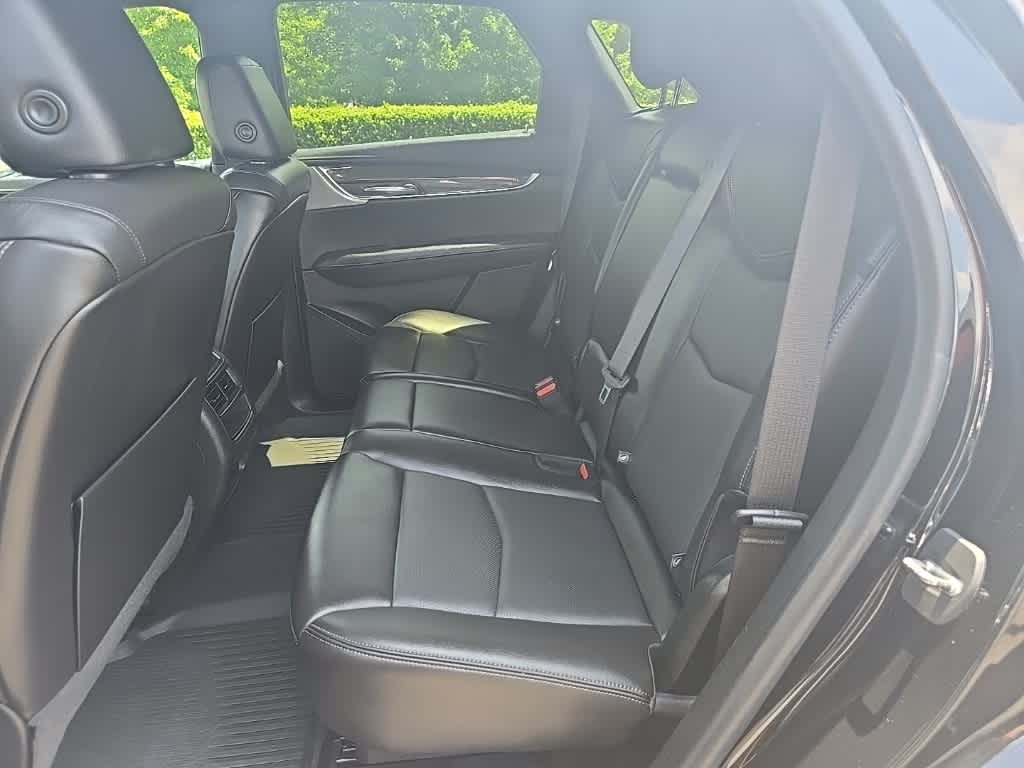 Thumbnail: 2021 Cadillac XT5 - 8