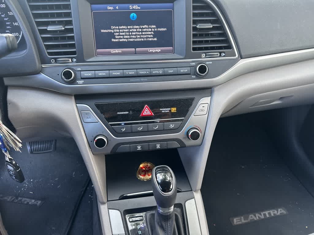 Thumbnail: 2017 Hyundai Elantra - 10