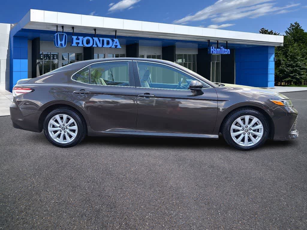Thumbnail: 2018 Toyota Camry - 25