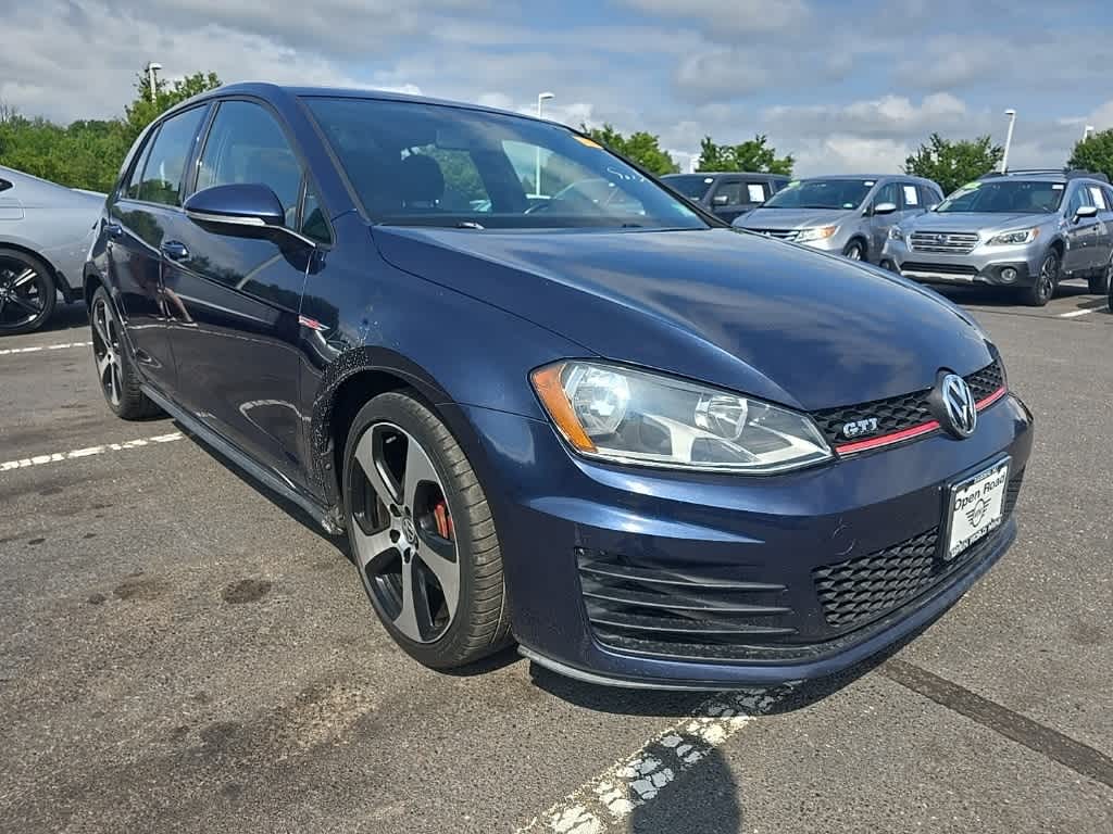 Thumbnail: 2015 Volkswagen Golf - 3