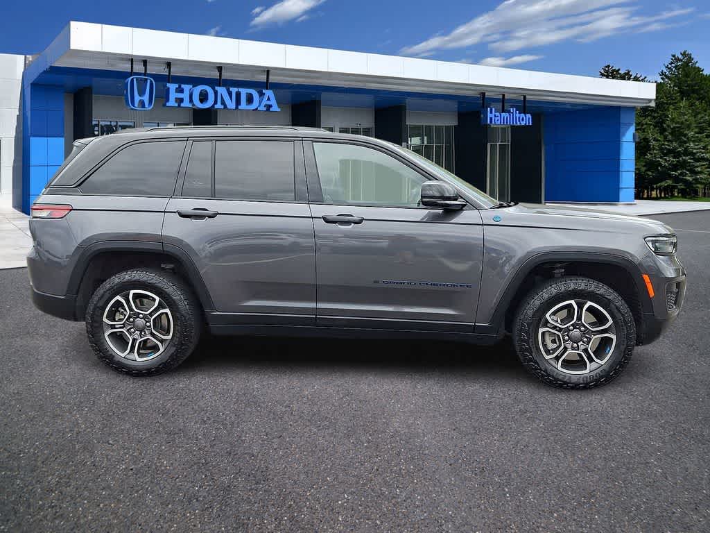 Thumbnail: 2024 Jeep Grand Cherokee - 25