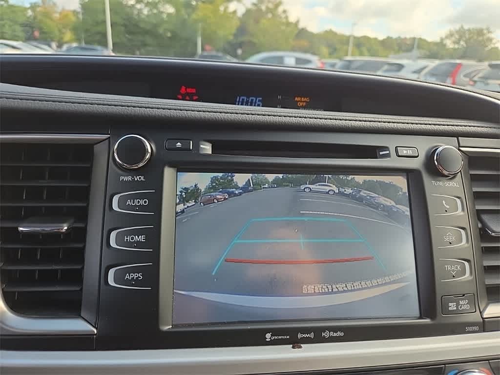 Thumbnail: 2019 Toyota Highlander - 19